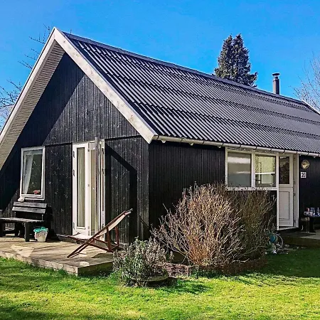 Holiday V Holiday home *